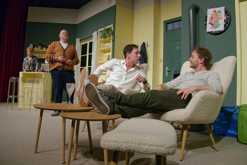 Weitere Infos zum Theater Szenenfoto (Foto: Dominique Leppin)